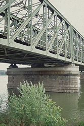 Truss shape of the river bridge and pier