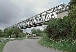 Structural form of the bridge