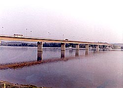 General view of the highway bridge 